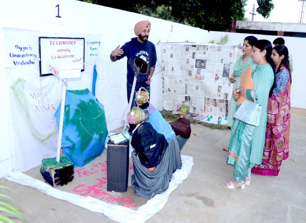 Painting and Installation, rule the day at Vet Varsity in Youth festival